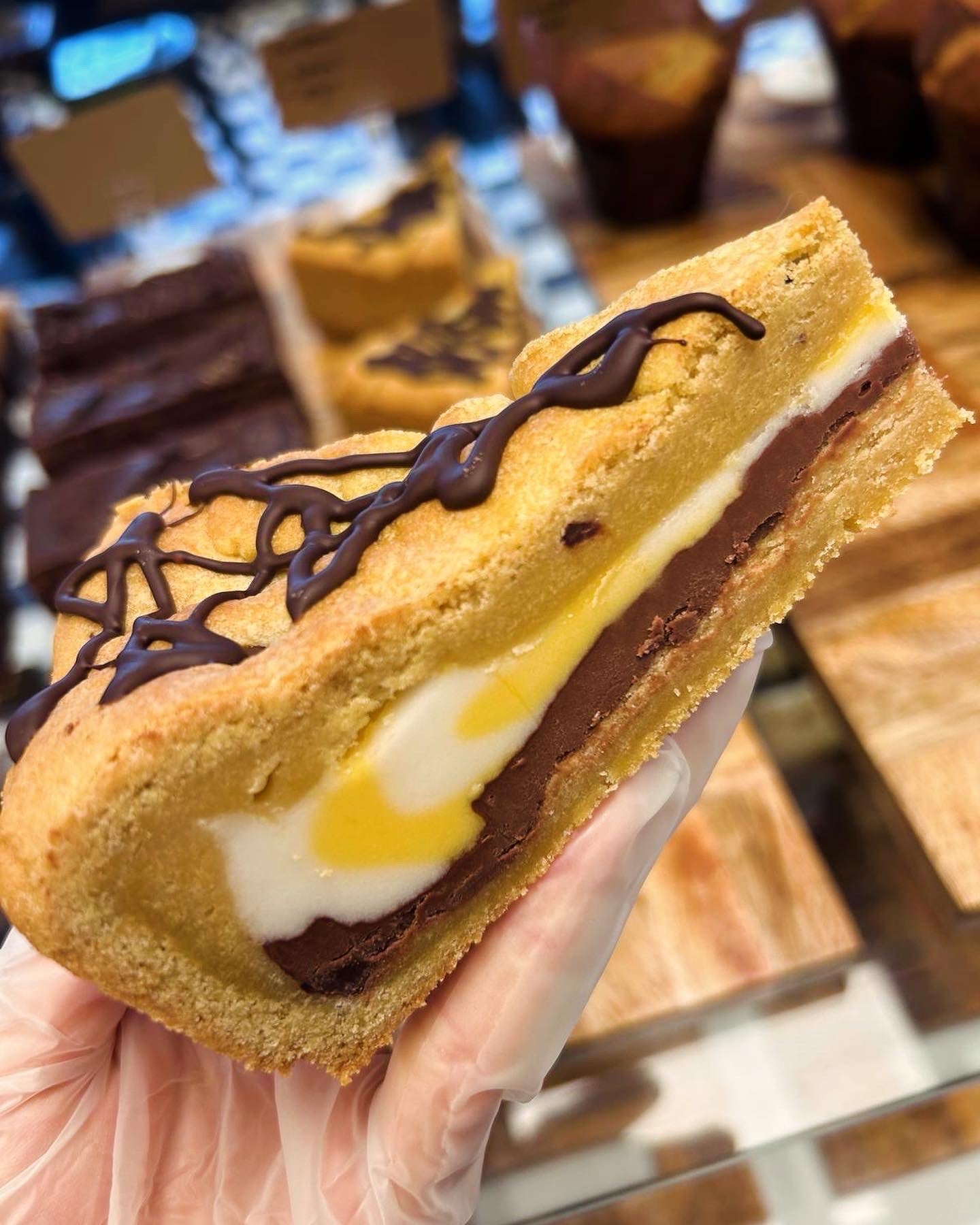 ‘Creme’ Egg Cookie Pie