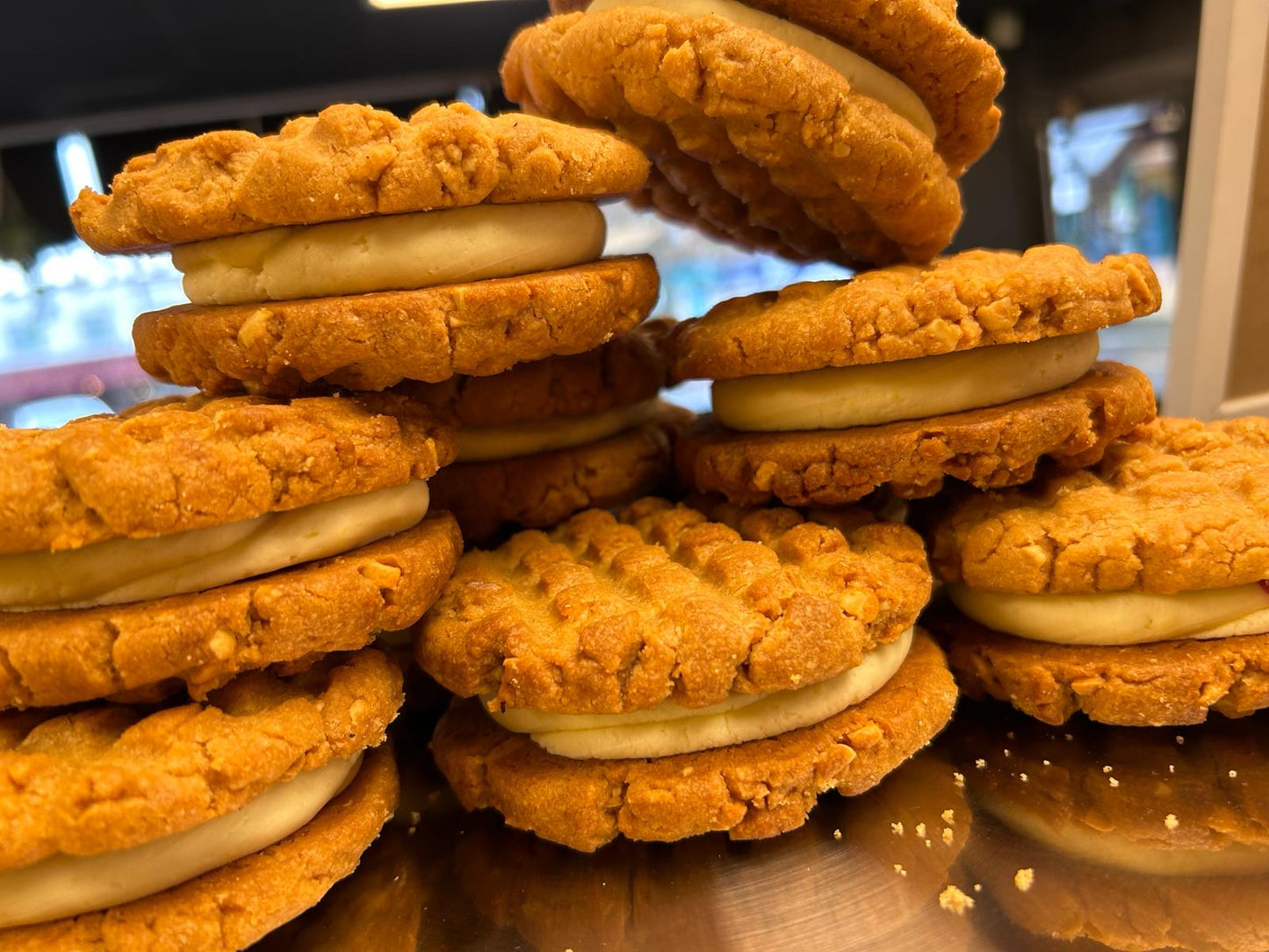 Peanut Butter Cookie Sandwich GF (N)