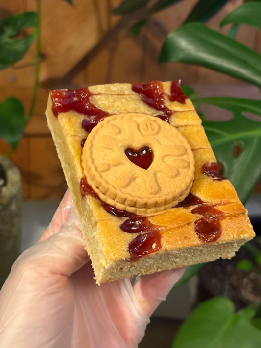 Jammie Dodger Blondie