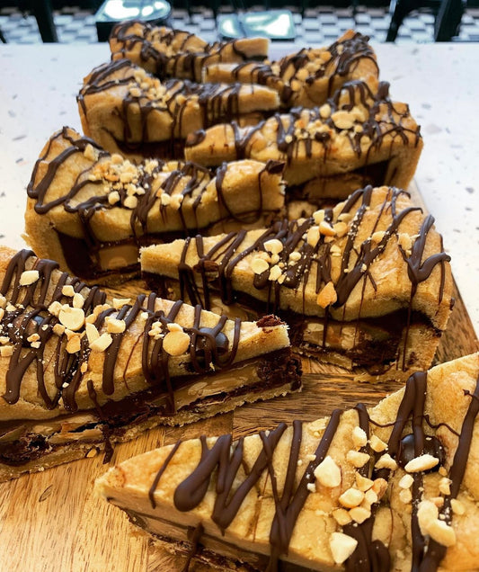 ‘Snickers’ Cookie Pie